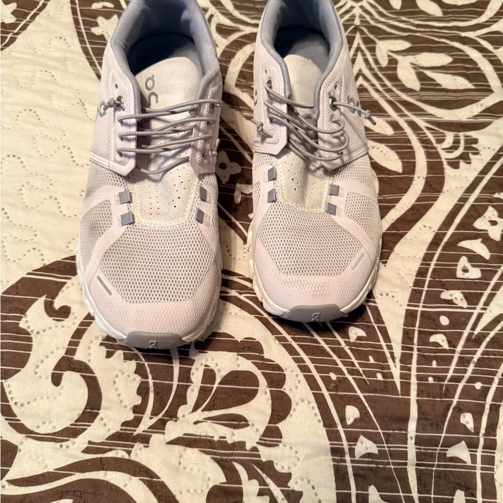 On Running Women's Running Shoes